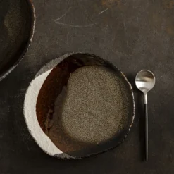 Assiette en grès émaillé Wabi - Seidou Kaki