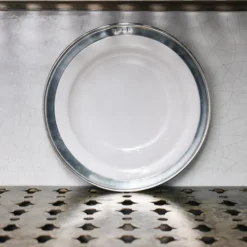 Assiette pour pâtes - Céramique et étain