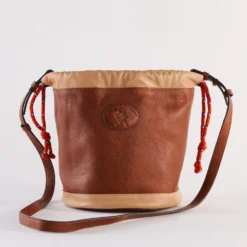 Au Vieux Campeur - Sac Grimpeur en cuir - Camel & Beige