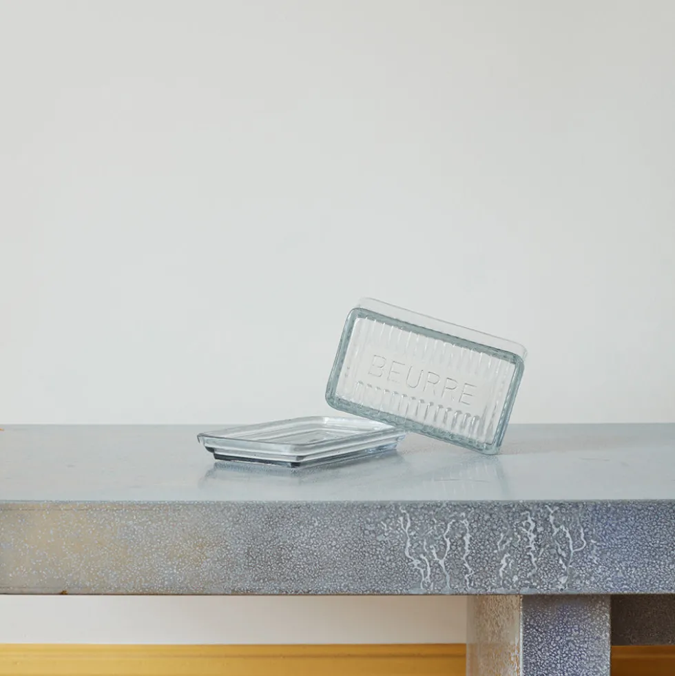 Beurrier en verre moulé