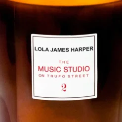 Bougie The music studio on Trufo street - Lola James Harper - 190 g