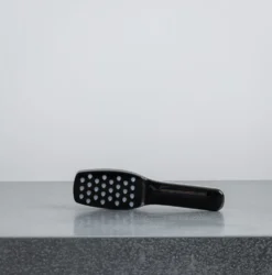 Brosse à cheveux Intensive Hair & Scalp LED Light Therapy