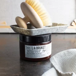 Brosse de massage avec pommeau