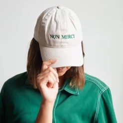 Casquette unisexe brodée Non Merci - Écru