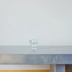 Coquetier poule en verre pressé