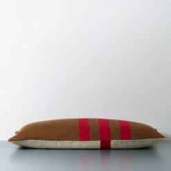 Coussin rectangulaire Manitoba - Rayures rouges