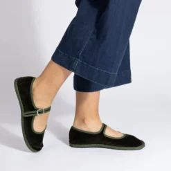 Drogheria Crivellini - Ballerines Jane Velvelt à attache - Olive