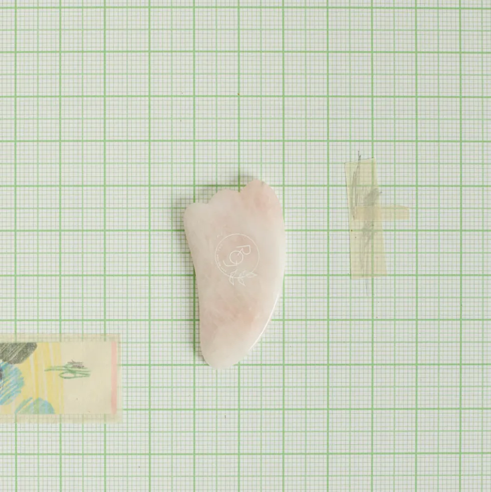 Gua Sha Quartz - Rose - Roll on Jade