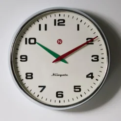 Horloge Superstore - Chrome