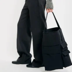 Kaan - Sac Pockets Bucket Tote - Noir