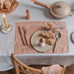 Merci x Our Place - Set de table en lin lavé - Rose Argile