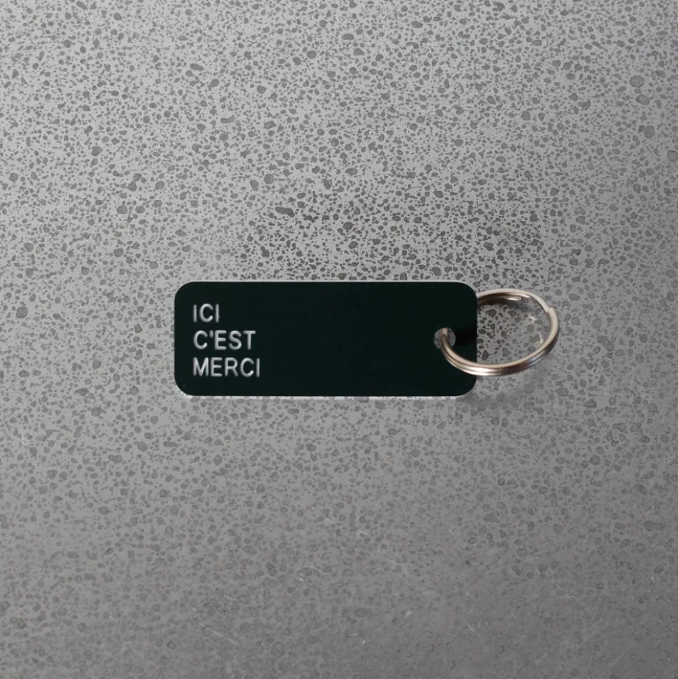 Merci x Various Keytags - Porte-clé "Ici C'est Merci" - Vert