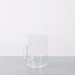 Mug empillable en verre