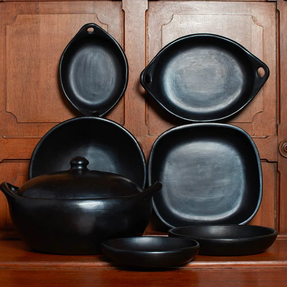 Plat carré en argile - Noir