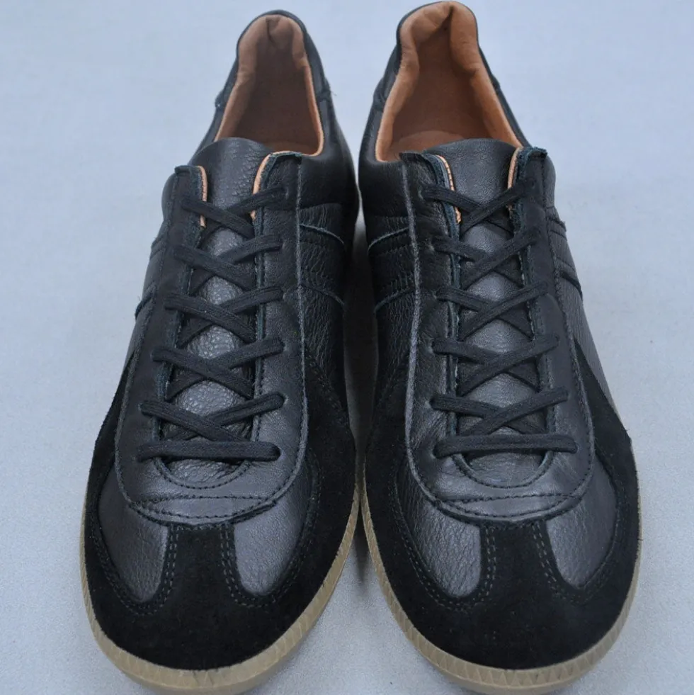 REPRODUCTION OF FOUND - Baskets 1700L - Noir
