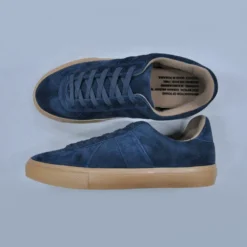 REPRODUCTION OF FOUND - Baskets 4700S - Marine Suede