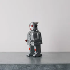 Robot Mr Lumiere