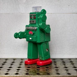 Robot Smoking Vert