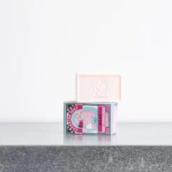 Savon à la rose - Archivist