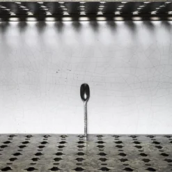 Serax - Cuillère en métal martelé - Anthracite - La Nouvelle Table