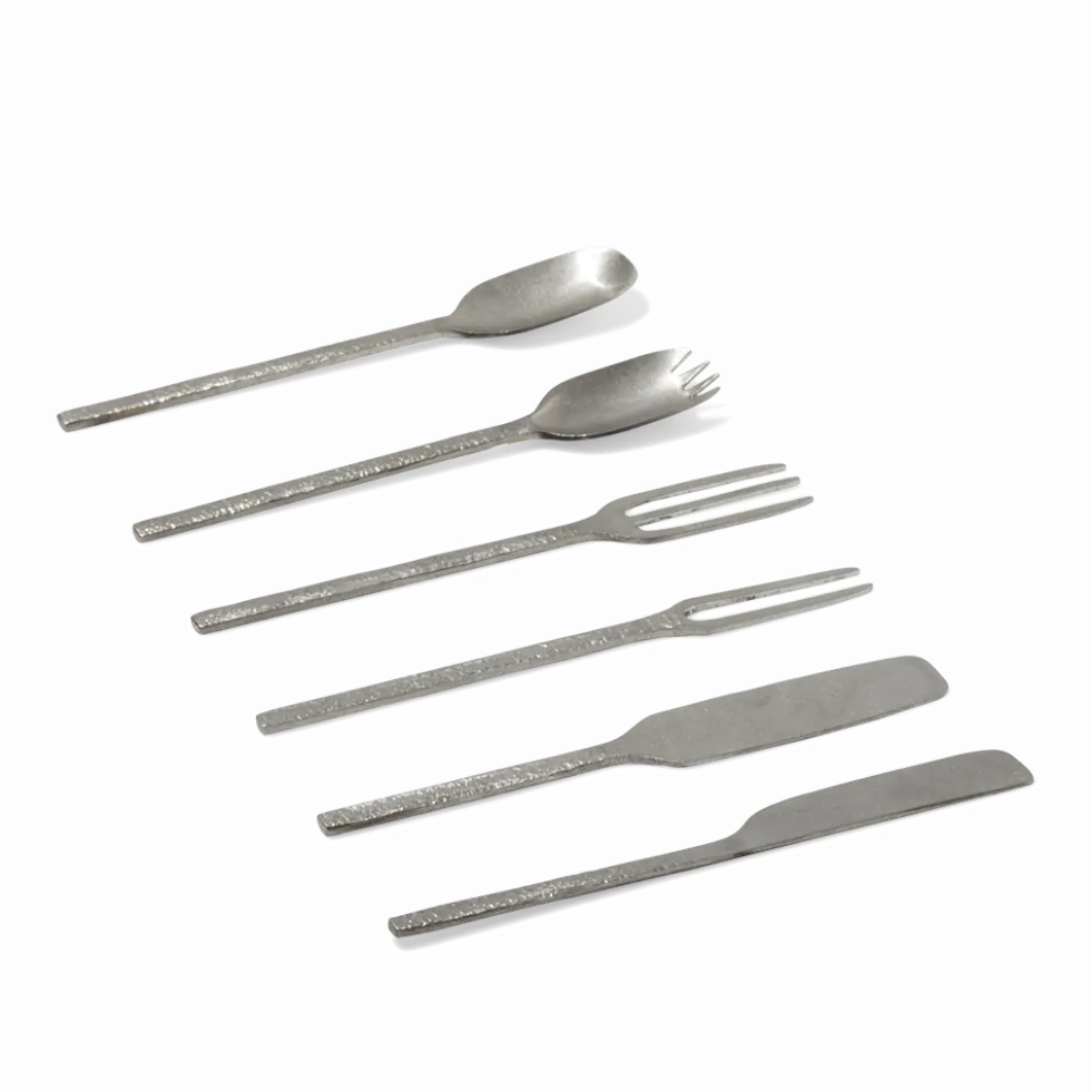 Serax - Cuillère en métal martelé - Anthracite - La Nouvelle Table