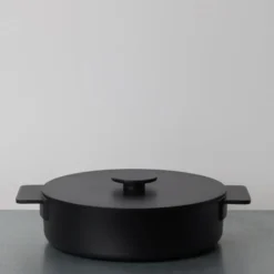 Serax - Marmite en fonte Surface - Noire