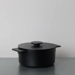 Serax - Marmite en fonte Surface - Noire