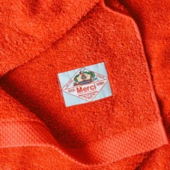 Serviette de bain en éponge - Rouge Soir
