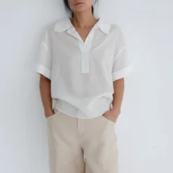 The Loom - Chemise Back Tuck - Beige Clair