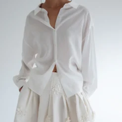 The Loom - Chemise Sheer Splitneck - Beige Clair