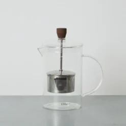 Théière en verre et bois