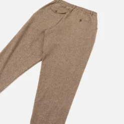 Universal Works - Pantalon Pleated Track - Marron