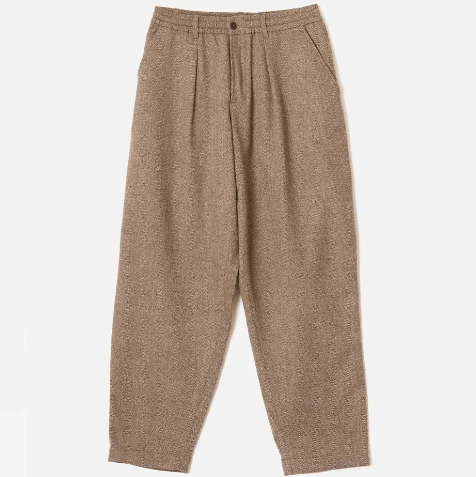 Universal Works - Pantalon Pleated Track - Marron