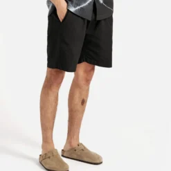 Universal Works - Short Simple Kelly - Noir